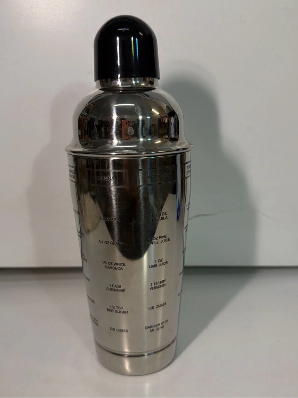 Stainless Steel Cocktail Shaker with Black Cap - Classic Bar Accessory